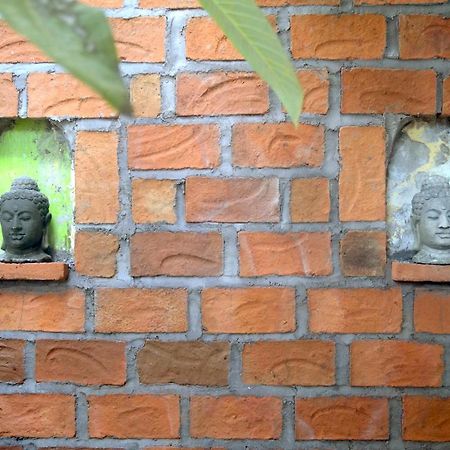 Cipta Guesthouse Yogyakarta Buitenkant foto